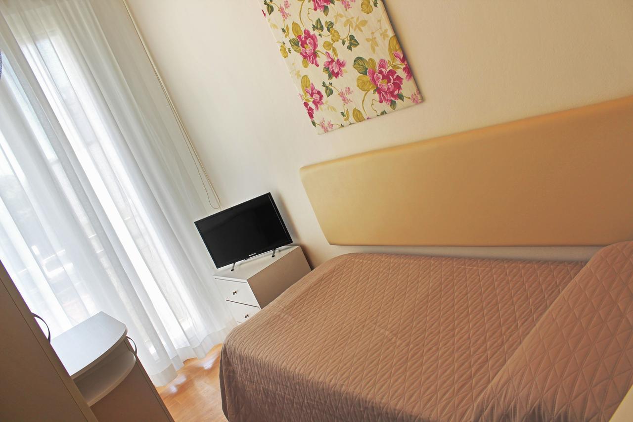 Hotel Lungomare Cattolica Eksteriør bilde